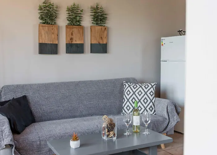 Elia Διαμέρισμα