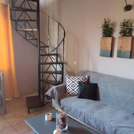 Elia Apartment