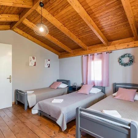 Apartment Elia *